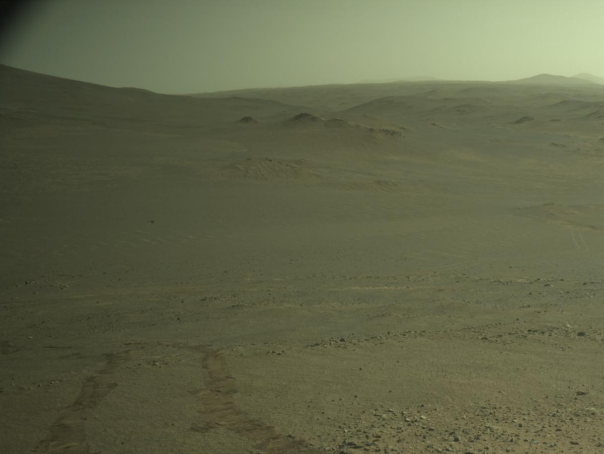 This image was taken by NAVCAM_RIGHT onboard NASA's Mars rover Perseverance on Sol 1652