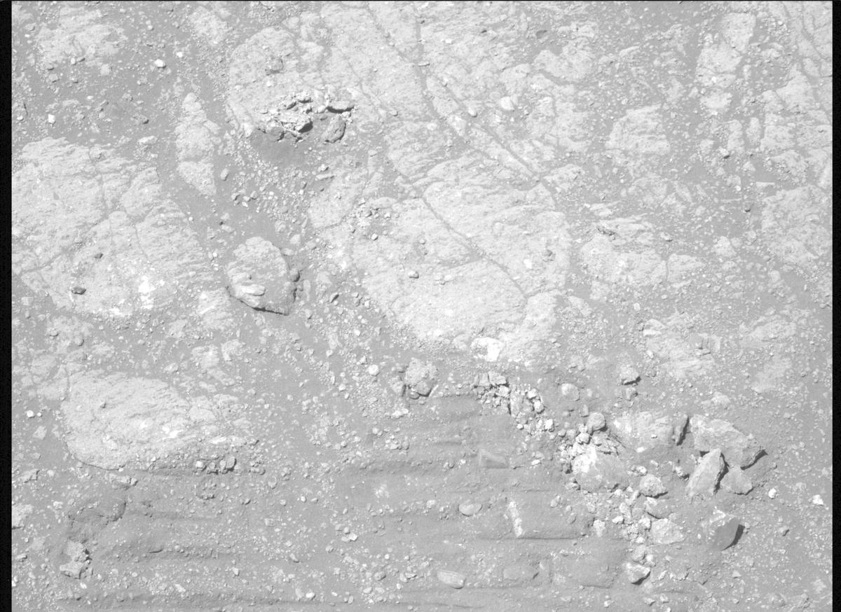 This image was taken by MCZ_LEFT onboard NASA's Mars rover Perseverance on Sol 1652