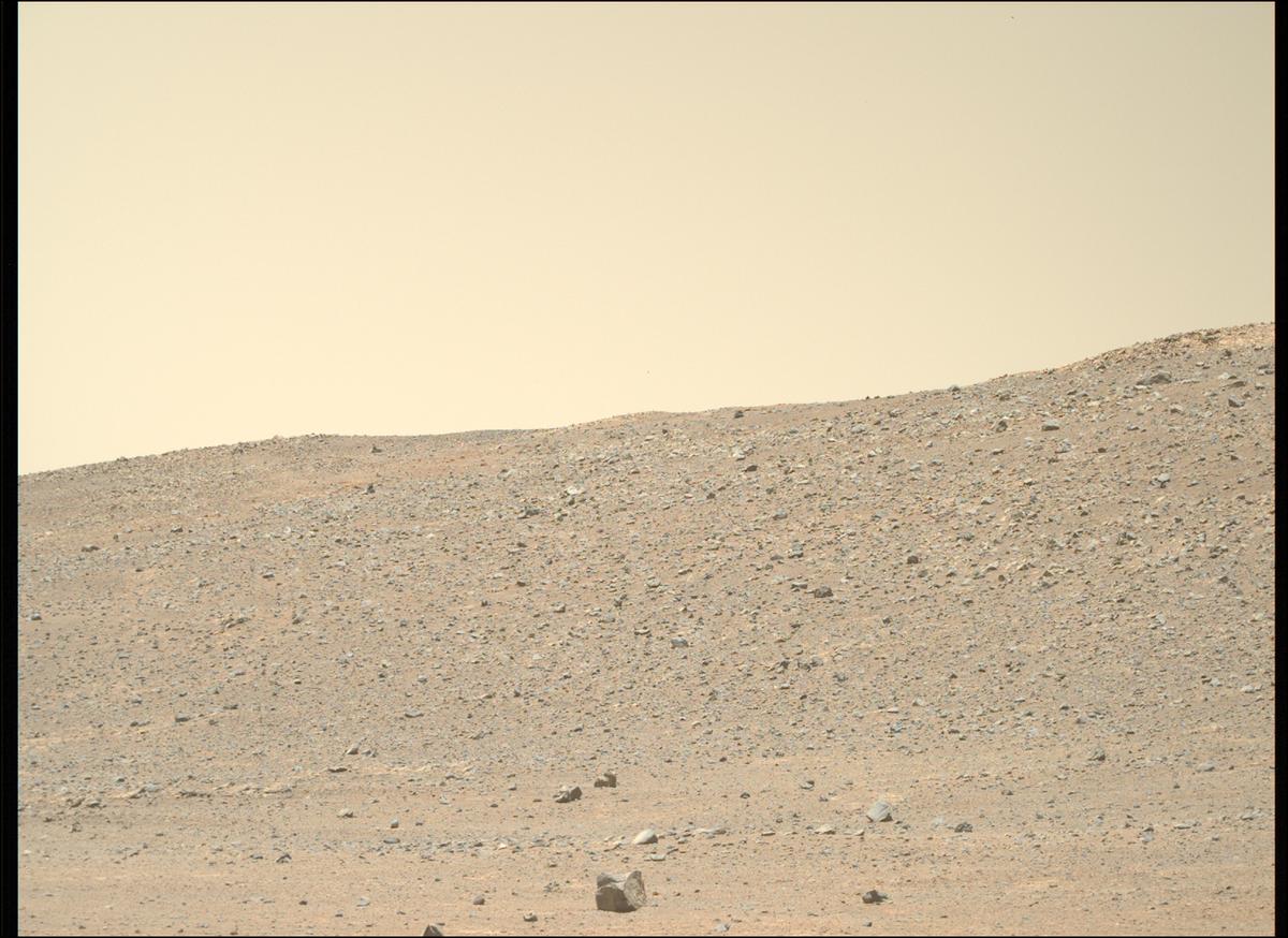 This image was taken by MCZ_RIGHT onboard NASA's Mars rover Perseverance on Sol 1660