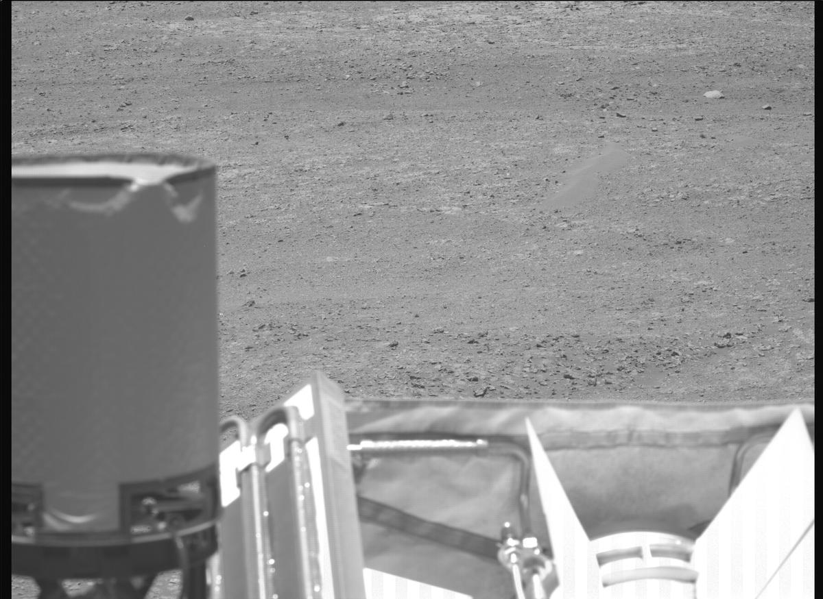 This image was taken by MCZ_RIGHT onboard NASA's Mars rover Perseverance on Sol 1660