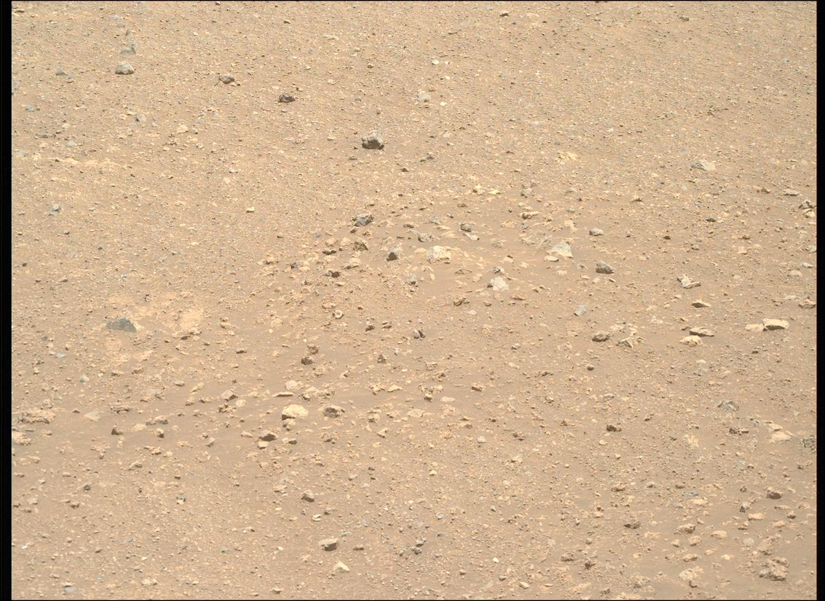 This image was taken by MCZ_RIGHT onboard NASA's Mars rover Perseverance on Sol 1660