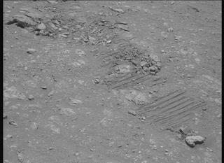 View image taken on Mars, Mars Perseverance Sol 1660: Right Mastcam-Z Camera