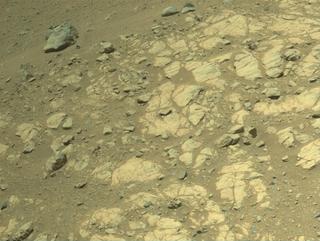 View image taken on Mars, Mars Perseverance Sol 1661: Right Navigation Camera (Navcam)