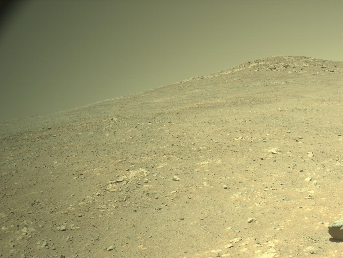 This image was taken by NAVCAM_RIGHT onboard NASA's Mars rover Perseverance on Sol 1661
