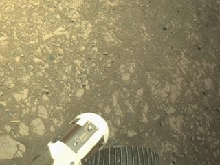 View image taken on Mars, Mars Perseverance Sol 1662: Right Navigation Camera (Navcam)
