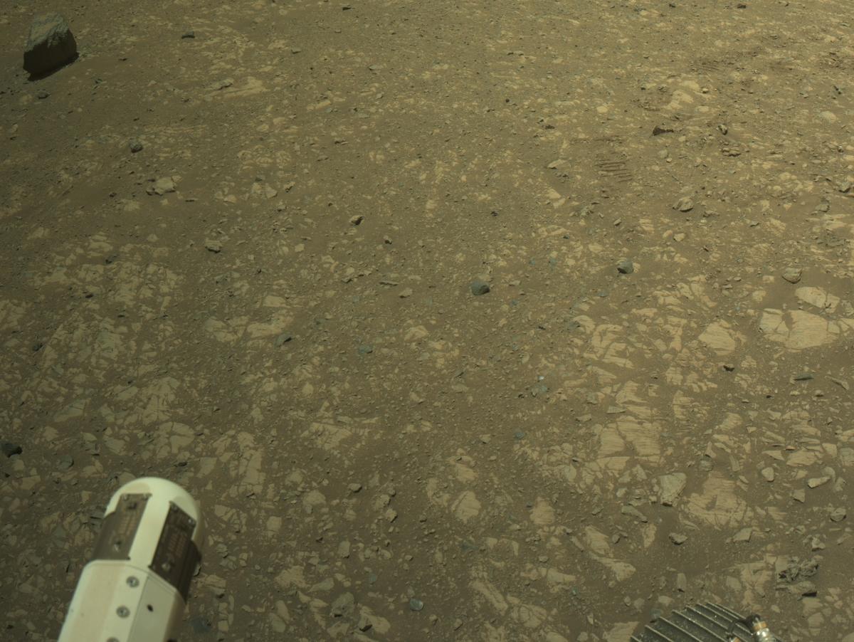 This image was taken by NAVCAM_RIGHT onboard NASA's Mars rover Perseverance on Sol 1662