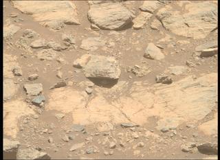 View image taken on Mars, Mars Perseverance Sol 1662: Right Mastcam-Z Camera