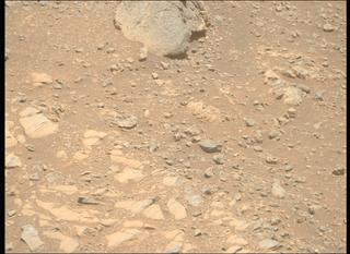 View image taken on Mars, Mars Perseverance Sol 1662: Right Mastcam-Z Camera