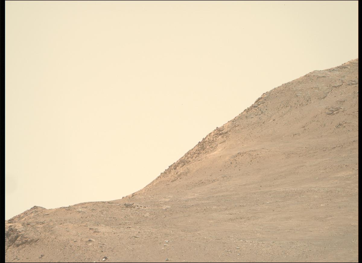 This image was taken by MCZ_RIGHT onboard NASA's Mars rover Perseverance on Sol 1664