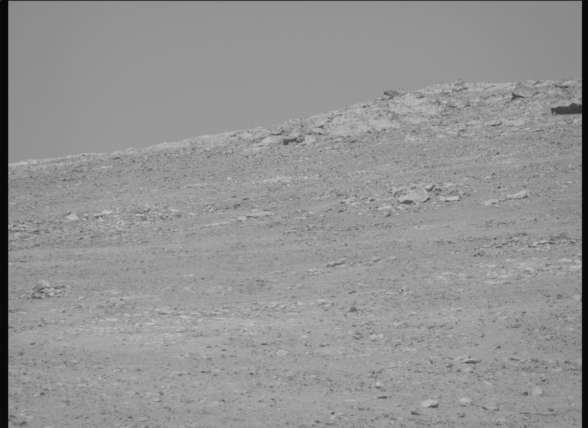 This image was taken by MCZ_RIGHT onboard NASA's Mars rover Perseverance on Sol 1664