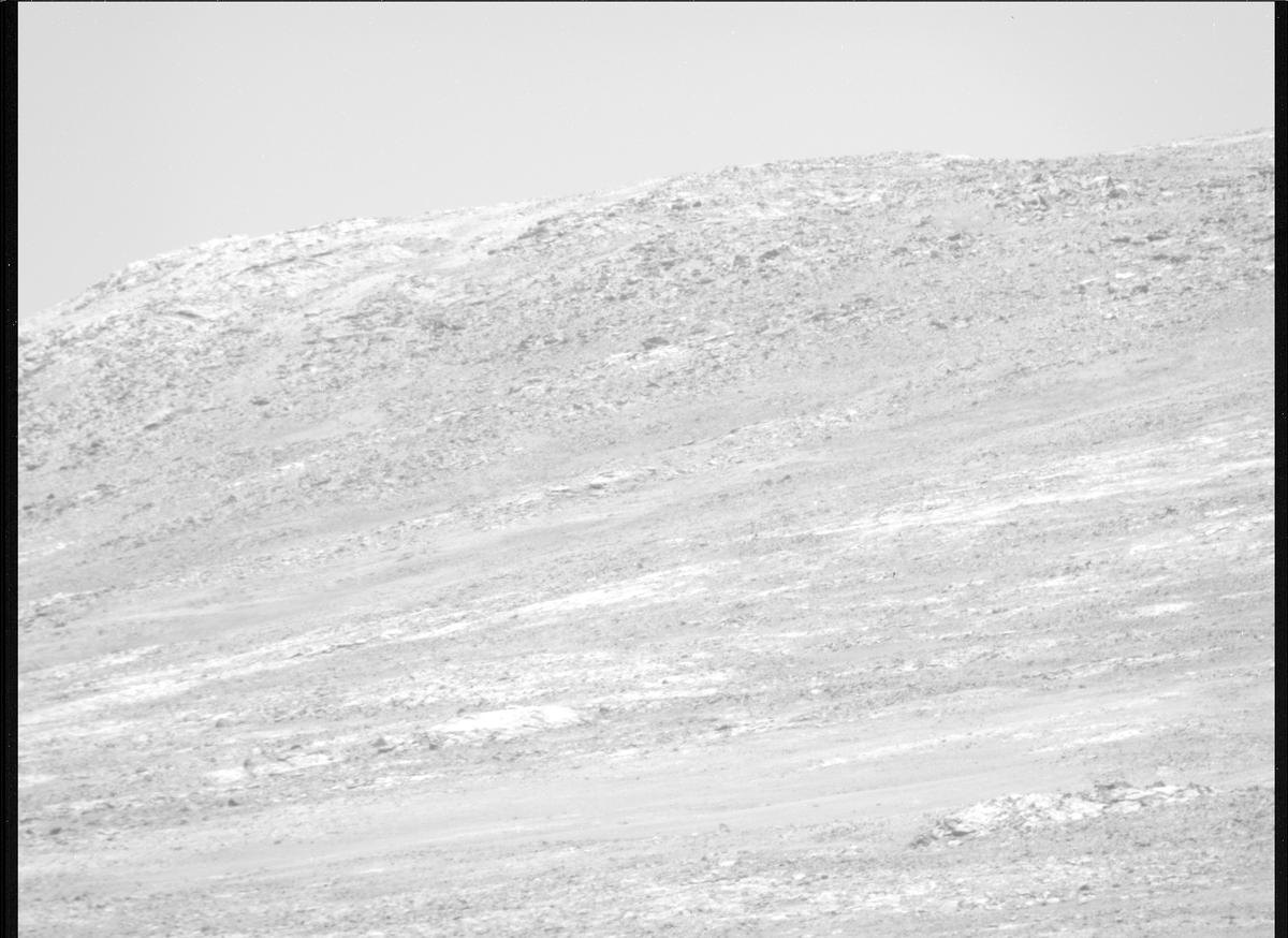 This image was taken by MCZ_RIGHT onboard NASA's Mars rover Perseverance on Sol 1664