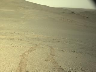 View image taken on Mars, Mars Perseverance Sol 1669: Right Navigation Camera (Navcam)