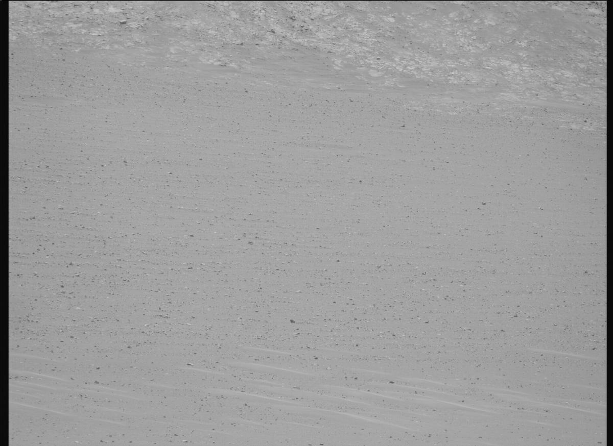 This image was taken by MCZ_RIGHT onboard NASA's Mars rover Perseverance on Sol 1670