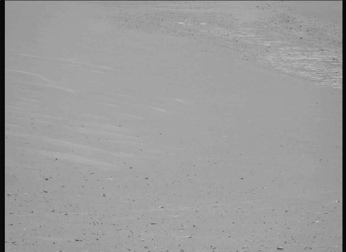 This image was taken by MCZ_RIGHT onboard NASA's Mars rover Perseverance on Sol 1670