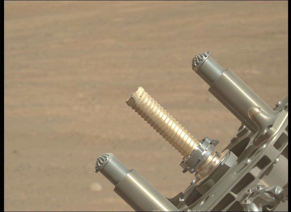 This image was taken by MCZ_LEFT onboard NASA's Mars rover Perseverance on Sol 1671