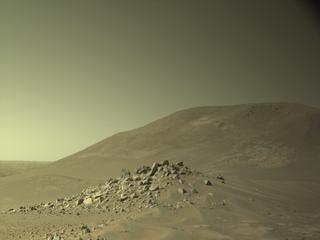 View image taken on Mars, Mars Perseverance Sol 1675: Left Navigation Camera (Navcam)