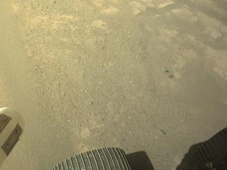 View image taken on Mars, Mars Perseverance Sol 1675: Right Navigation Camera (Navcam)