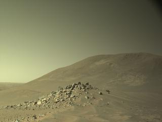 View image taken on Mars, Mars Perseverance Sol 1675: Right Navigation Camera (Navcam)
