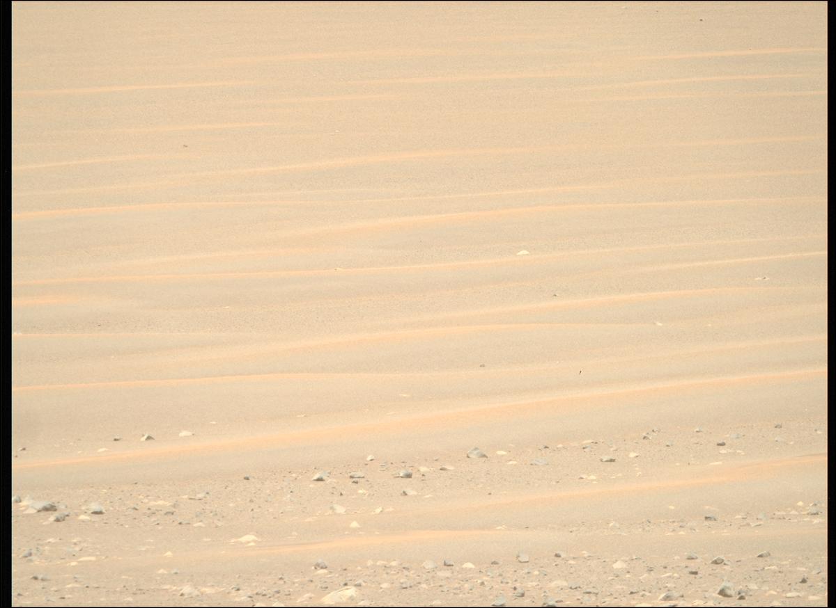 This image was taken by MCZ_RIGHT onboard NASA's Mars rover Perseverance on Sol 1675