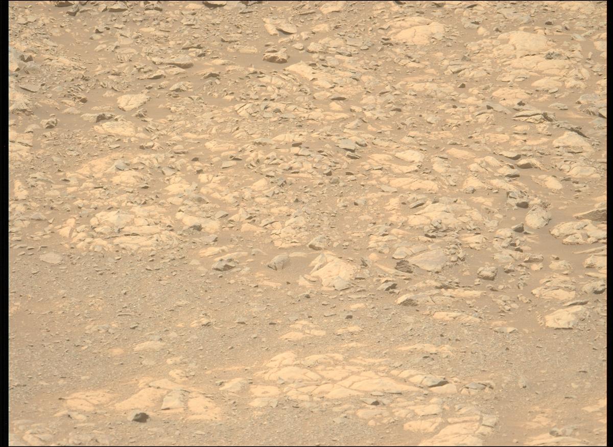 This image was taken by MCZ_LEFT onboard NASA's Mars rover Perseverance on Sol 1678