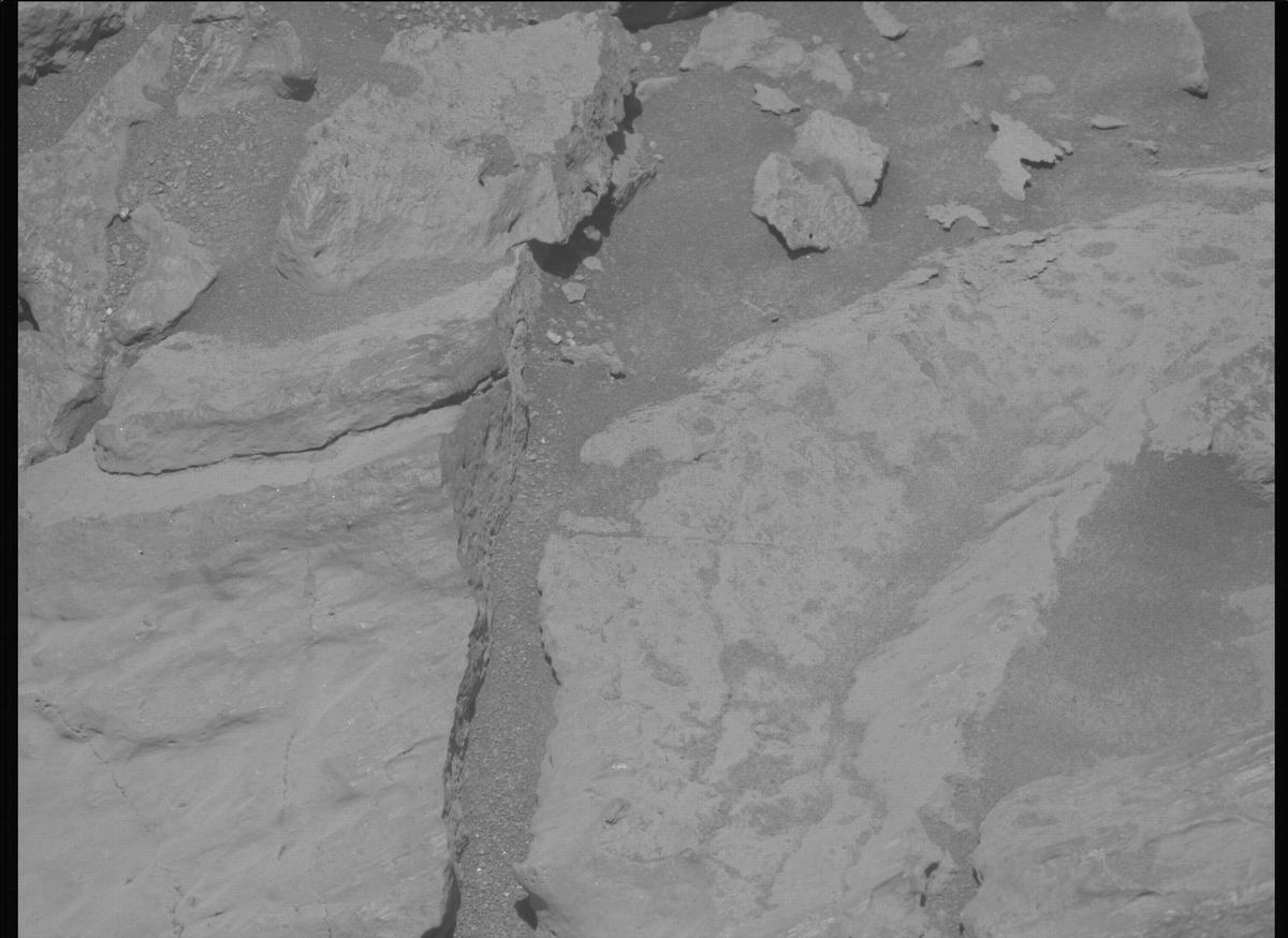 This image was taken by MCZ_LEFT onboard NASA's Mars rover Perseverance on Sol 1678