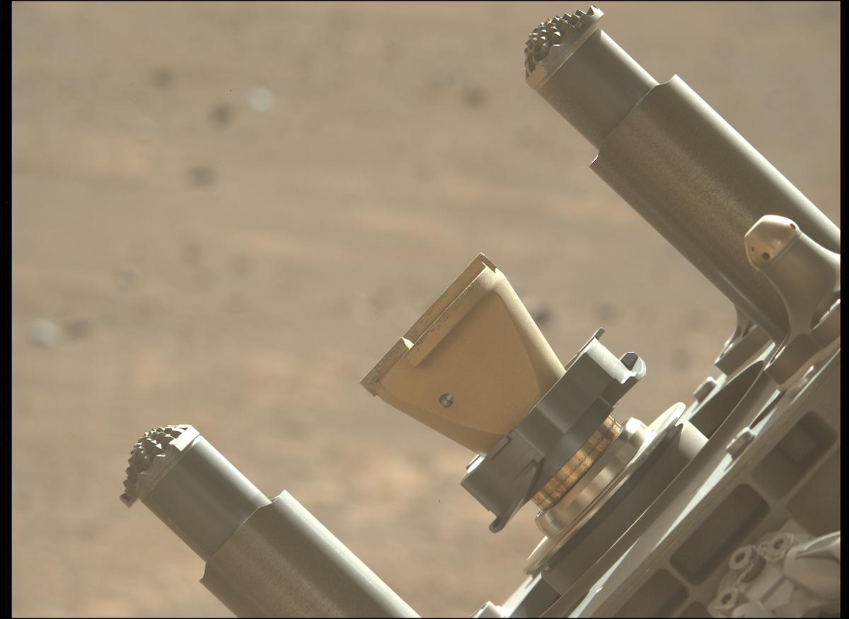 This image was taken by MCZ_LEFT onboard NASA's Mars rover Perseverance on Sol 1678