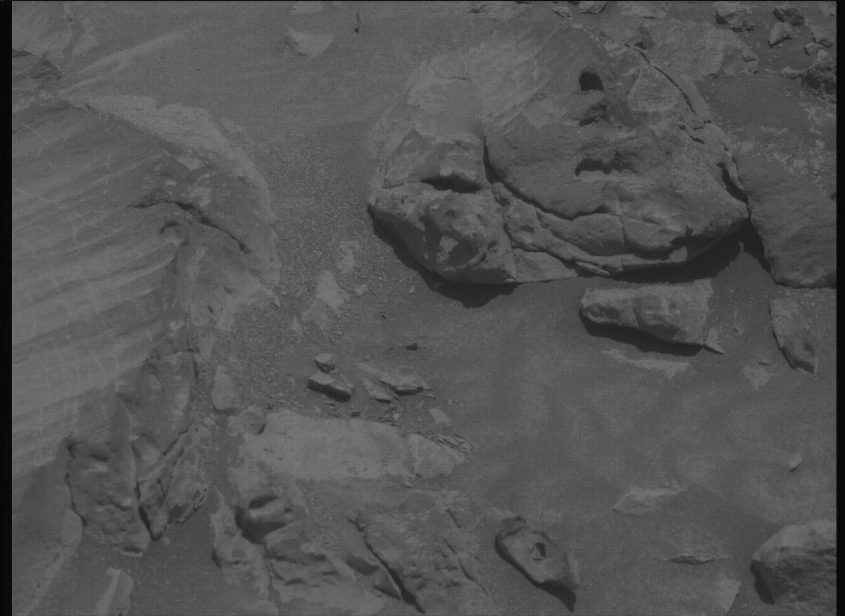 This image was taken by MCZ_LEFT onboard NASA's Mars rover Perseverance on Sol 1678