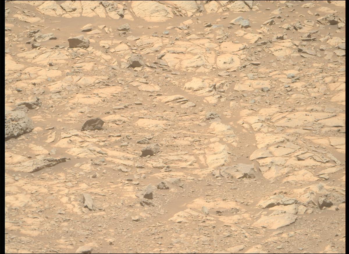 This image was taken by MCZ_RIGHT onboard NASA's Mars rover Perseverance on Sol 1678