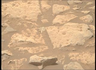 View image taken on Mars, Mars Perseverance Sol 1678: Right Mastcam-Z Camera