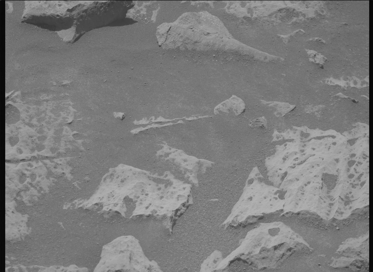 This image was taken by MCZ_RIGHT onboard NASA's Mars rover Perseverance on Sol 1678