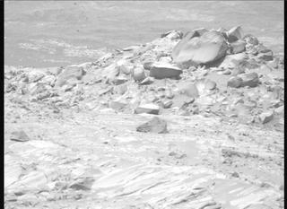 View image taken on Mars, Mars Perseverance Sol 1681: Right Mastcam-Z Camera