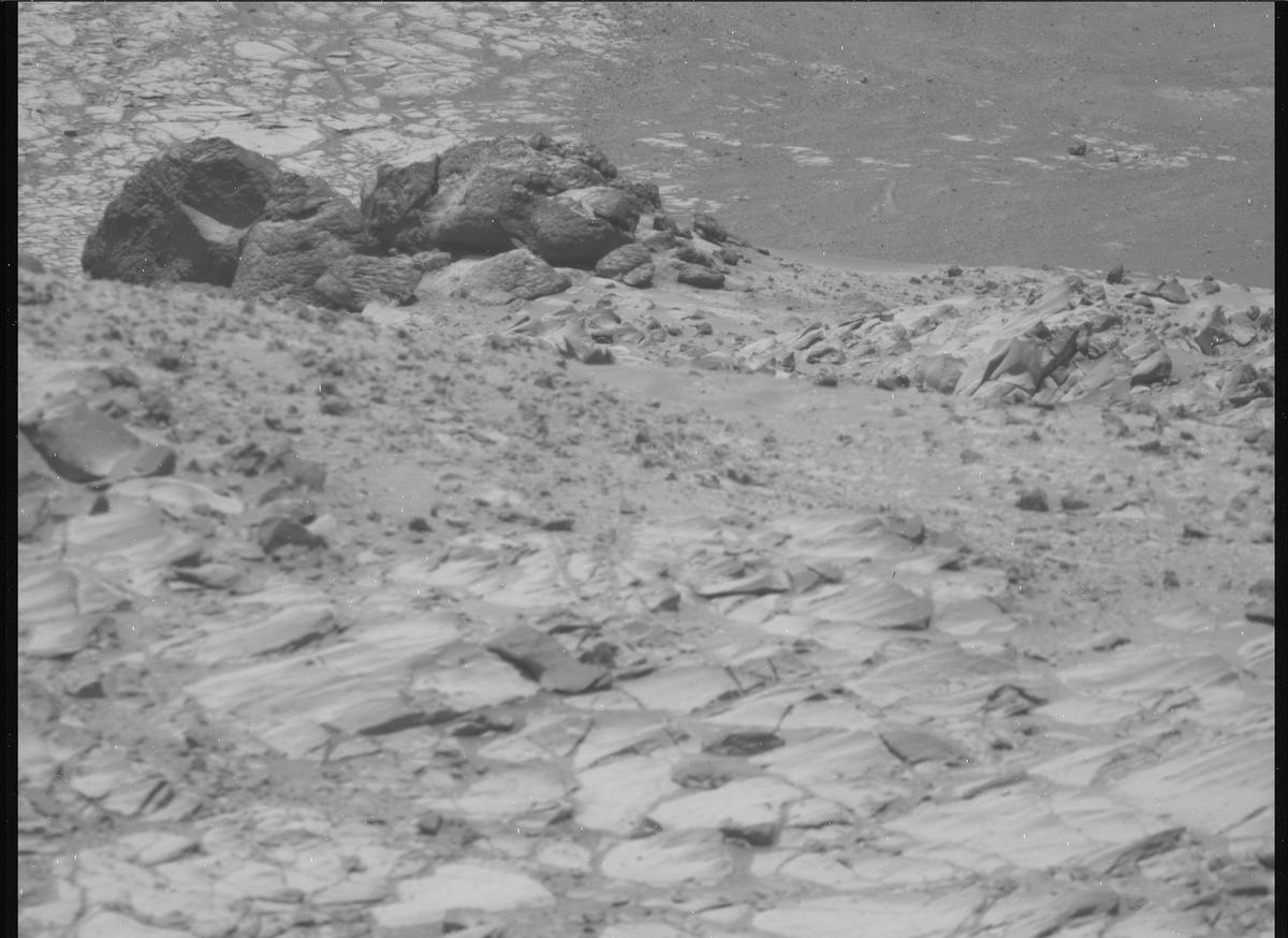 This image was taken by MCZ_RIGHT onboard NASA's Mars rover Perseverance on Sol 1681
