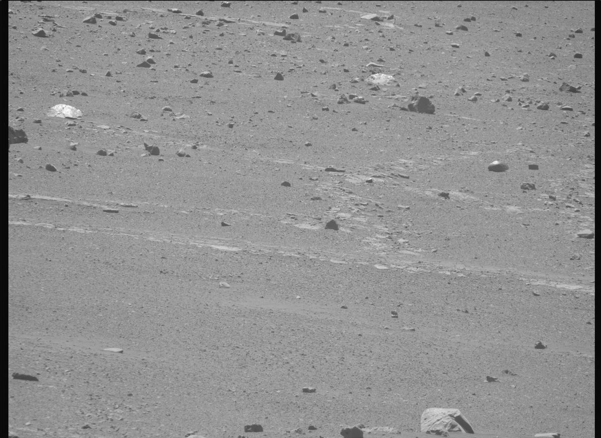 This image was taken by MCZ_RIGHT onboard NASA's Mars rover Perseverance on Sol 1685