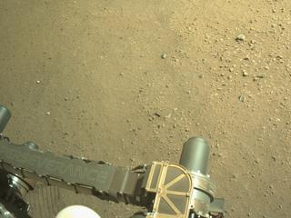 View image taken on Mars, Mars Perseverance Sol 1686: Right Navigation Camera (Navcam)
