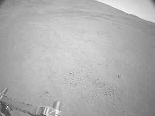 View image taken on Mars, Mars Perseverance Sol 1686: Right Navigation Camera (Navcam)