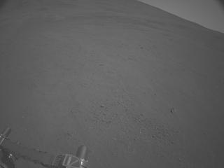 View image taken on Mars, Mars Perseverance Sol 1686: Right Navigation Camera (Navcam)