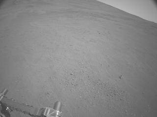 View image taken on Mars, Mars Perseverance Sol 1686: Right Navigation Camera (Navcam)