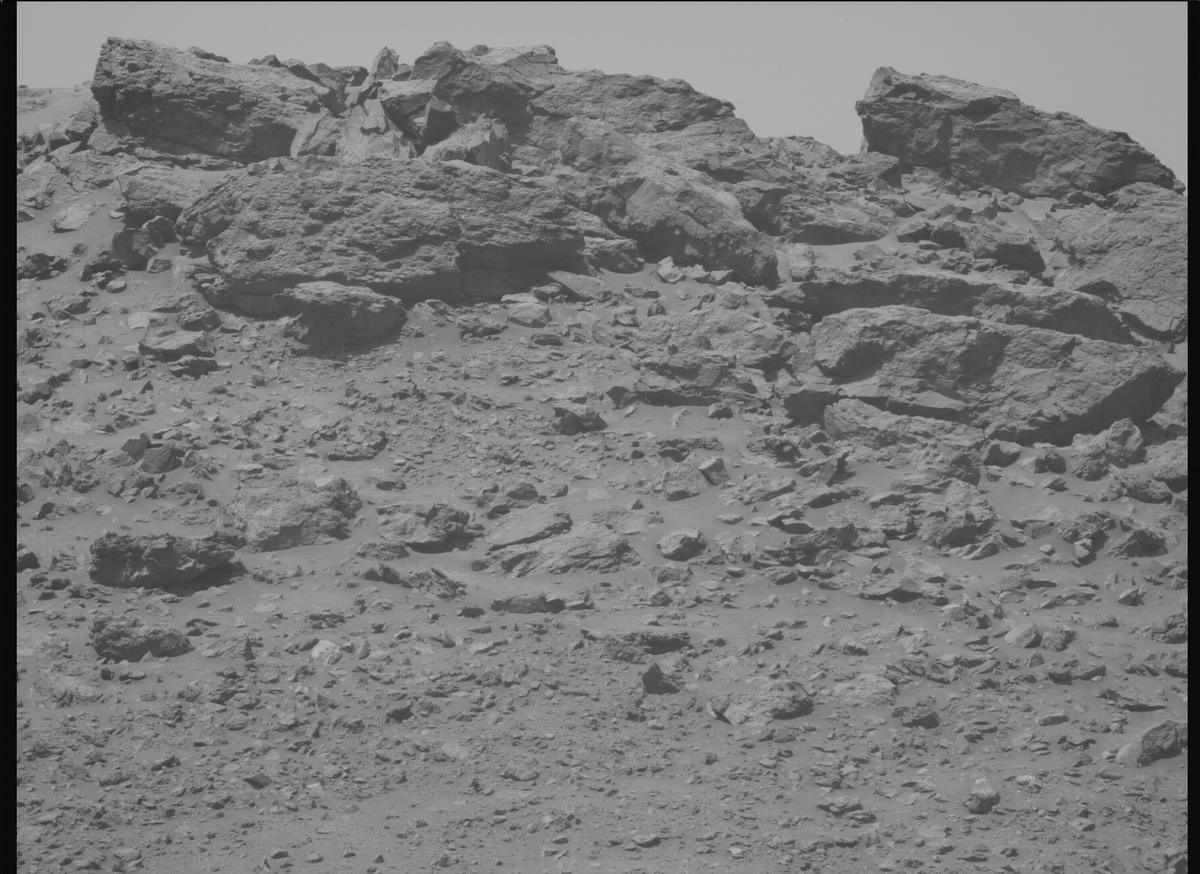 This image was taken by MCZ_LEFT onboard NASA's Mars rover Perseverance on Sol 1687