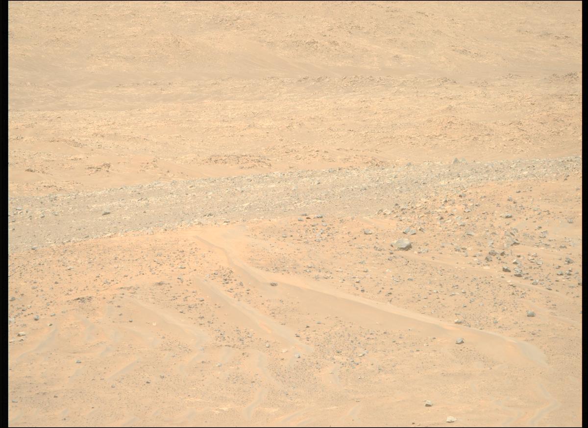 This image was taken by MCZ_RIGHT onboard NASA's Mars rover Perseverance on Sol 1688