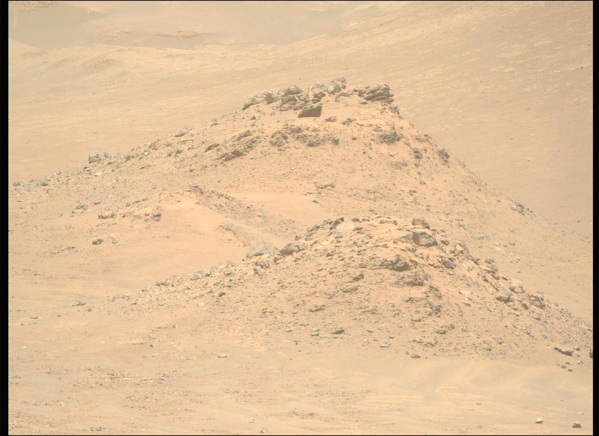 This image was taken by MCZ_RIGHT onboard NASA's Mars rover Perseverance on Sol 1688