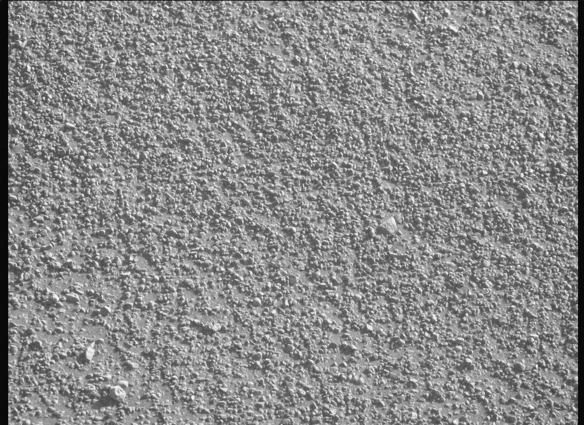 This image was taken by MCZ_RIGHT onboard NASA's Mars rover Perseverance on Sol 1688