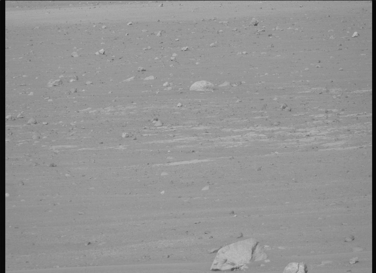 This image was taken by MCZ_RIGHT onboard NASA's Mars rover Perseverance on Sol 1689