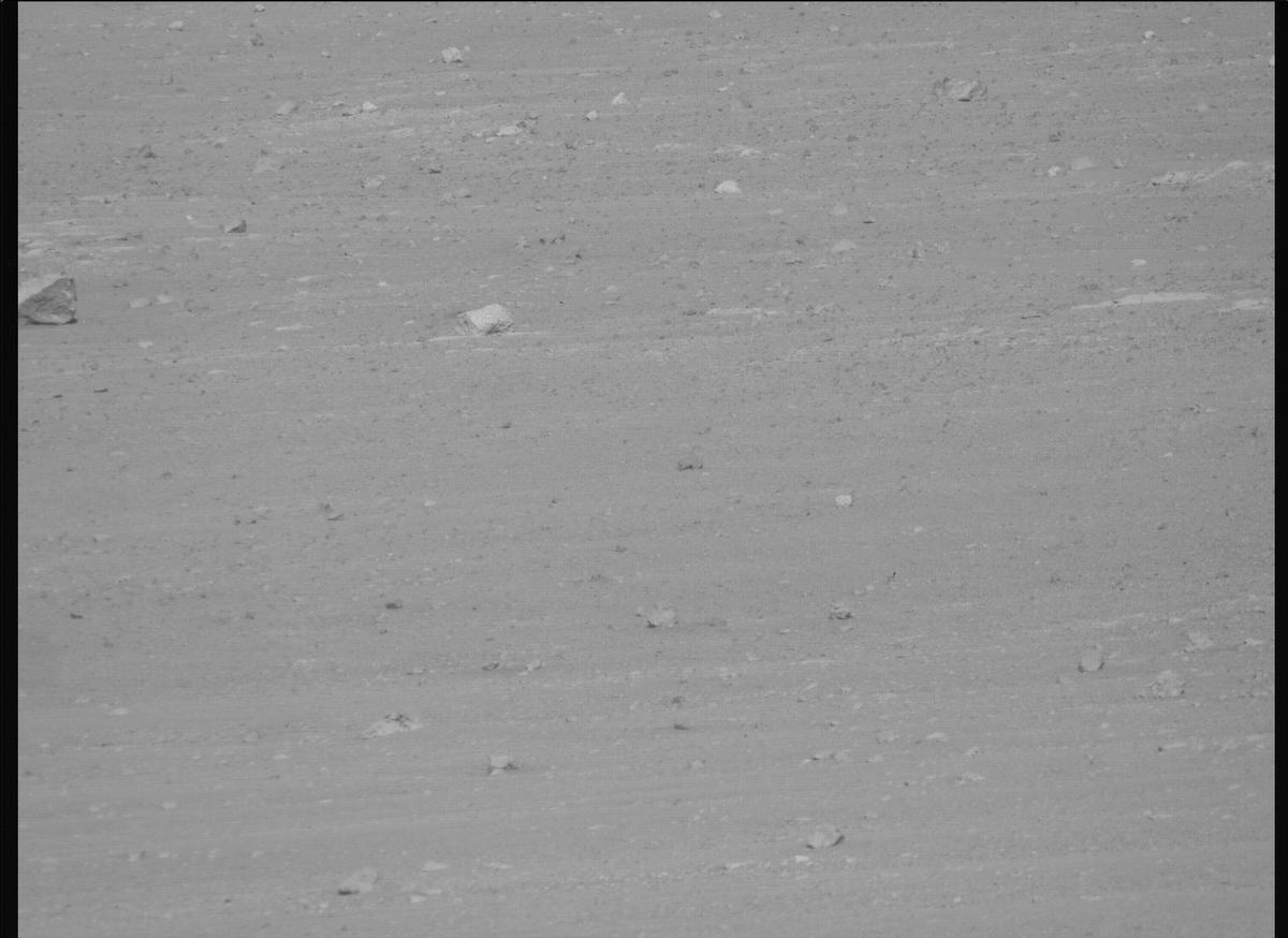 This image was taken by MCZ_RIGHT onboard NASA's Mars rover Perseverance on Sol 1689