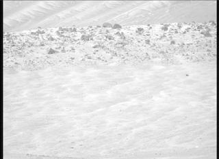 View image taken on Mars, Mars Perseverance Sol 1689: Right Mastcam-Z Camera