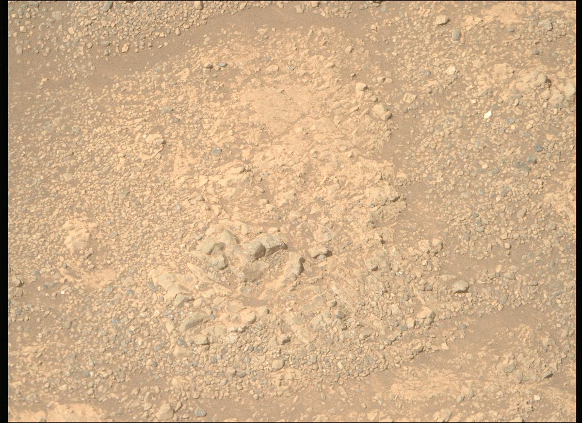 This image was taken by MCZ_RIGHT onboard NASA's Mars rover Perseverance on Sol 1692