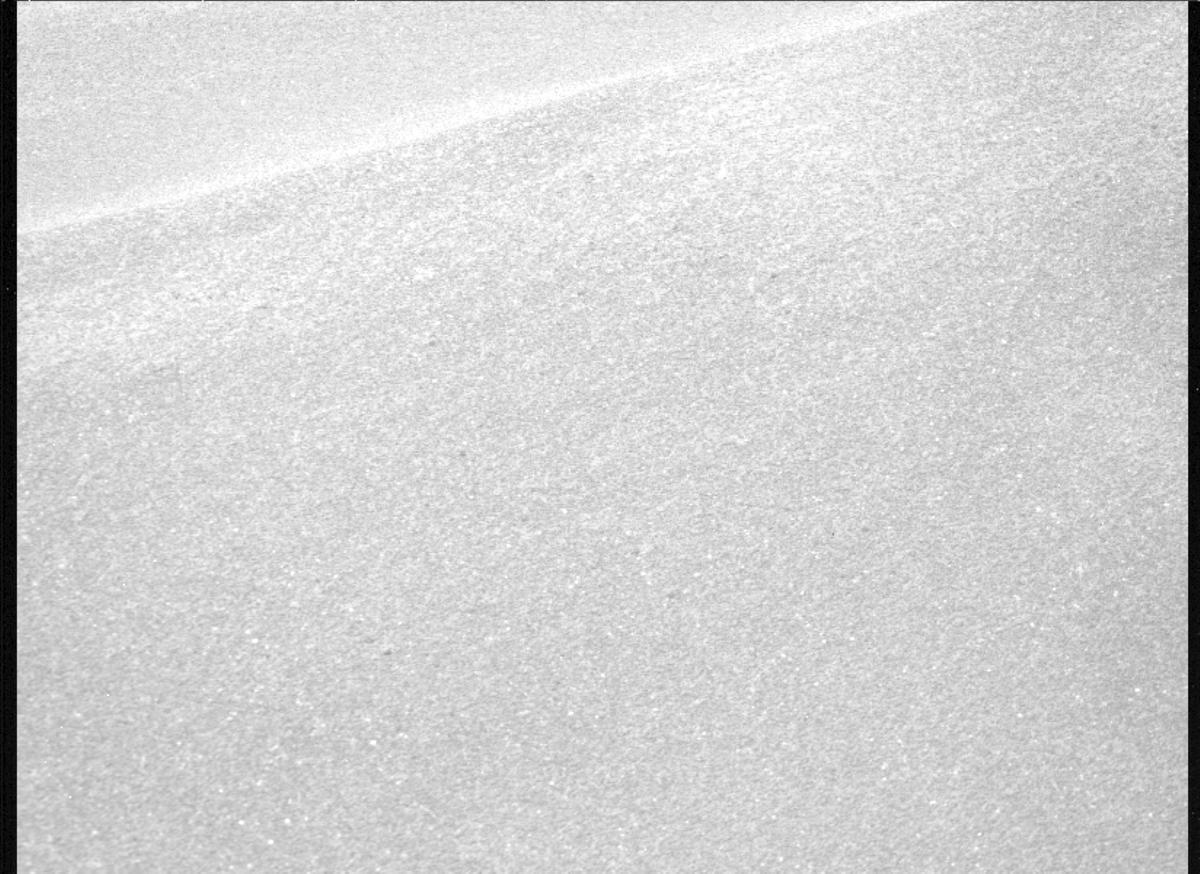 This image was taken by MCZ_RIGHT onboard NASA's Mars rover Perseverance on Sol 1705