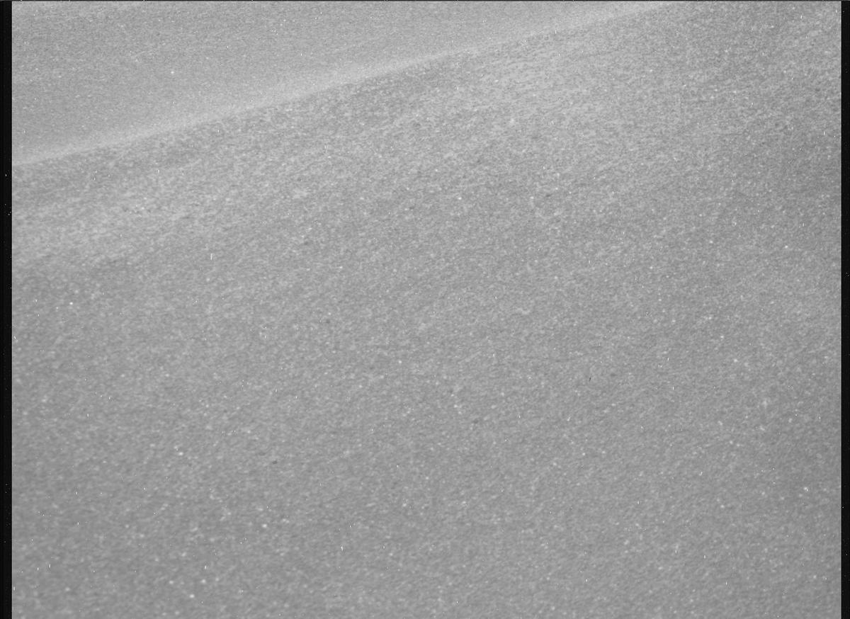 This image was taken by MCZ_RIGHT onboard NASA's Mars rover Perseverance on Sol 1705