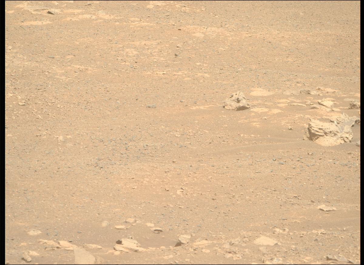 This image was taken by MCZ_RIGHT onboard NASA's Mars rover Perseverance on Sol 1711