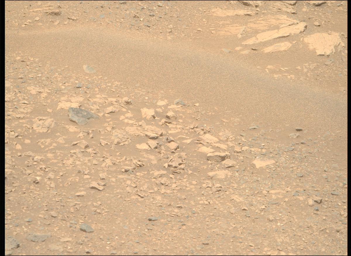 This image was taken by MCZ_RIGHT onboard NASA's Mars rover Perseverance on Sol 1711