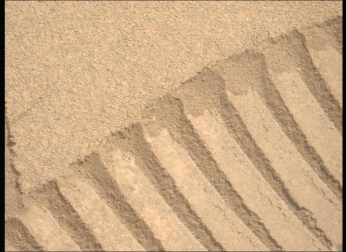 This image was taken by MCZ_LEFT onboard NASA's Mars rover Perseverance on Sol 1717